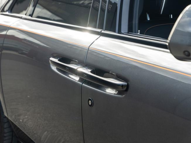ROLLS-ROYCE Ghost Series Ii Photo 43