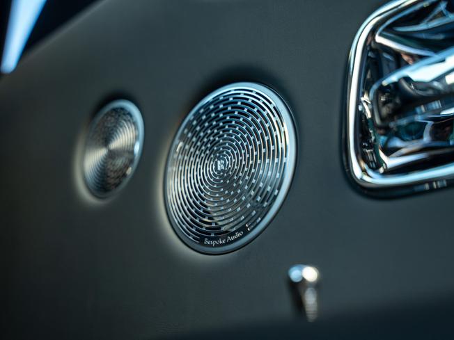 ROLLS-ROYCE Ghost Photo 13