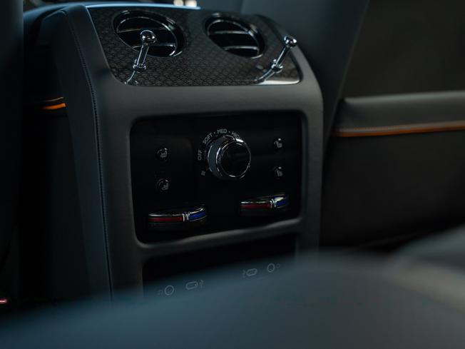 ROLLS-ROYCE Ghost Photo 23