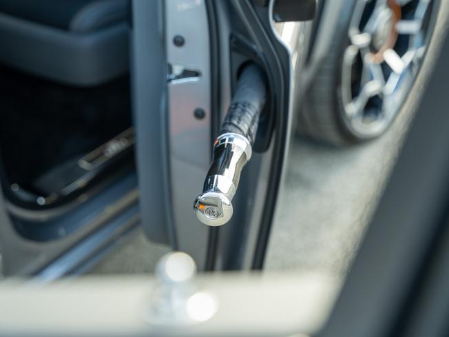 ROLLS-ROYCE Ghost Photo 30