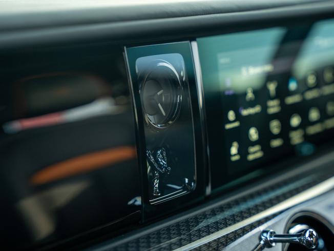 ROLLS-ROYCE Ghost Photo 32