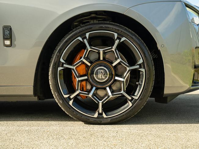 ROLLS-ROYCE Ghost Photo 35