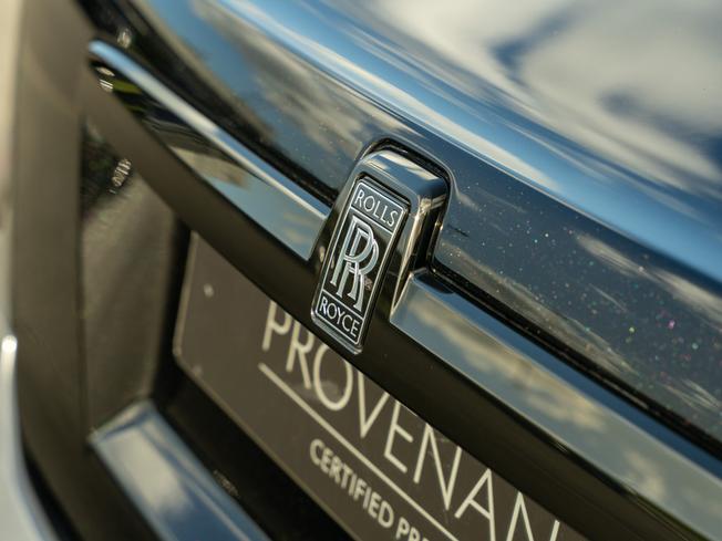 ROLLS-ROYCE Ghost Photo 39