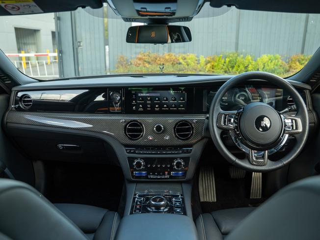 ROLLS-ROYCE Ghost Photo 4