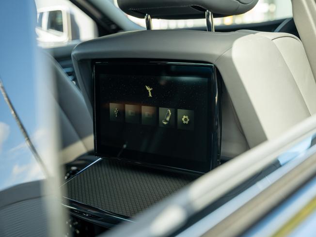 ROLLS-ROYCE Ghost Photo 5