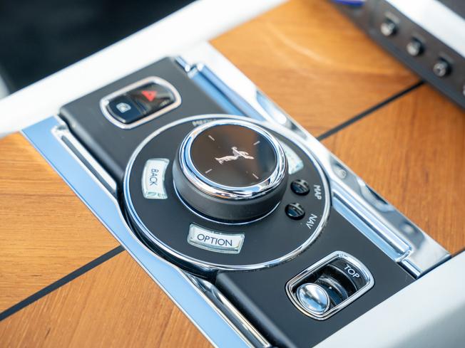 ROLLS-ROYCE Dawn Photo 11