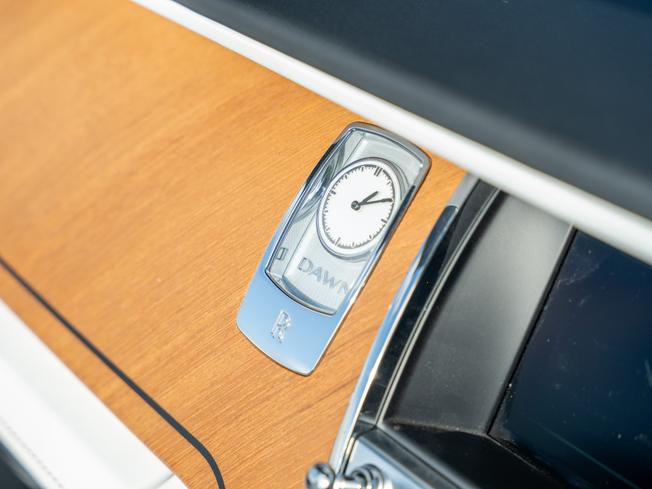 ROLLS-ROYCE Dawn Photo 12