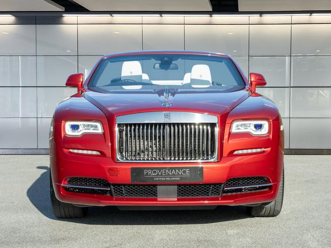 ROLLS-ROYCE Dawn Photo 32