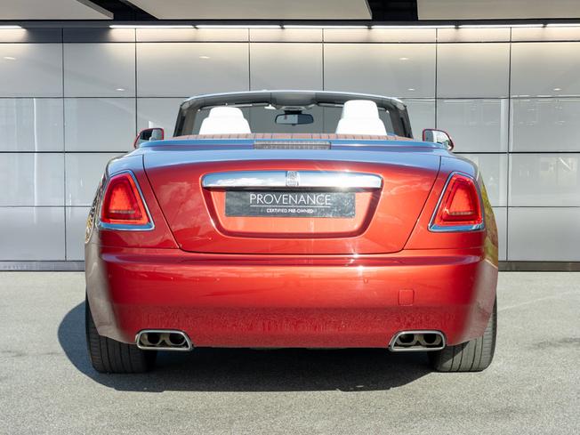 ROLLS-ROYCE Dawn Photo 33