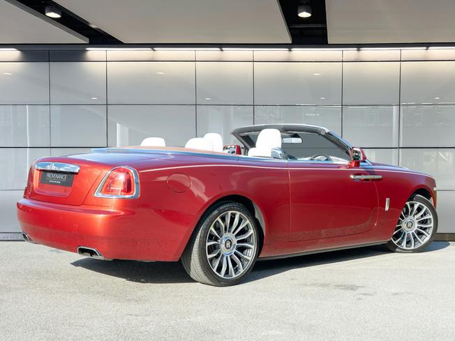 ROLLS-ROYCE Dawn Photo 38