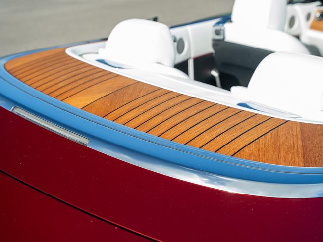 ROLLS-ROYCE Dawn Photo 8