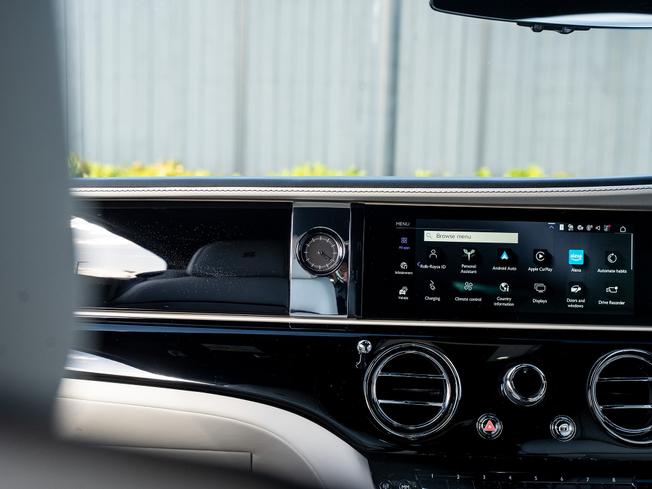 ROLLS-ROYCE Spectre Photo 20