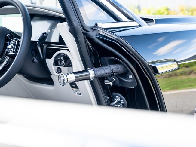 ROLLS-ROYCE Spectre Photo 21