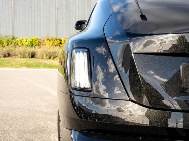 ROLLS-ROYCE Spectre Photo 36