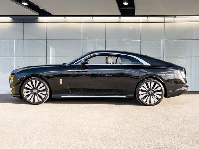 ROLLS-ROYCE Spectre Photo 6