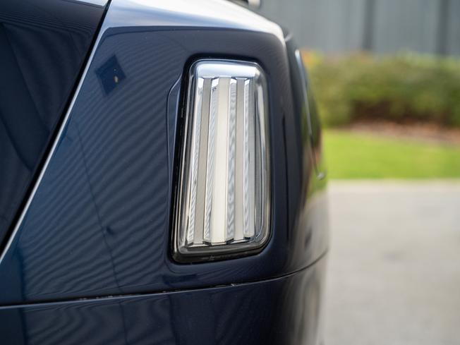 ROLLS-ROYCE Spectre Photo 35