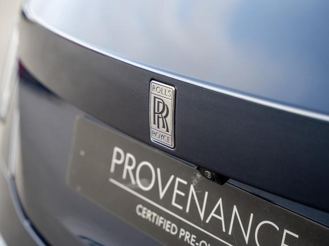 ROLLS-ROYCE Spectre Photo 36