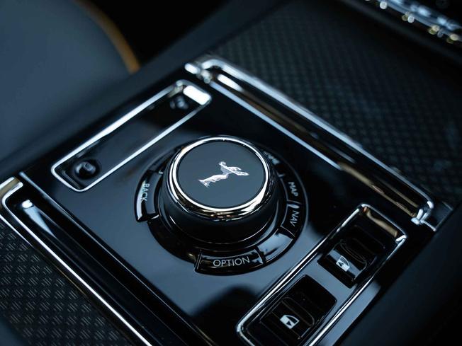 ROLLS-ROYCE Spectre Photo 8