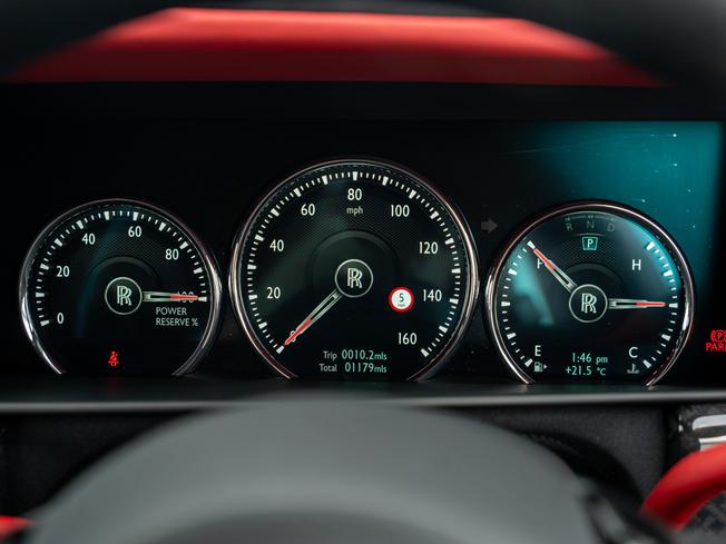 ROLLS-ROYCE Cullinan Photo 13