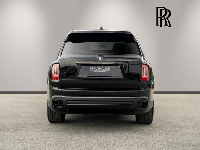 ROLLS-ROYCE Cullinan Photo 33