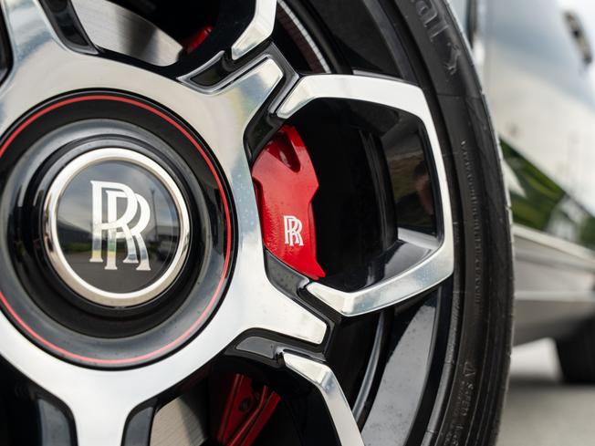 ROLLS-ROYCE Cullinan Photo 42