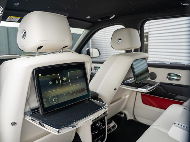 ROLLS-ROYCE Cullinan Photo 28