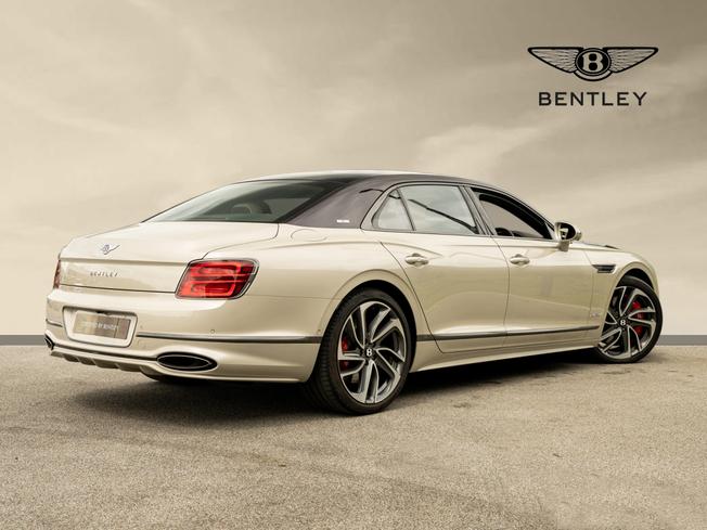 BENTLEY Flying Spur Photo 14
