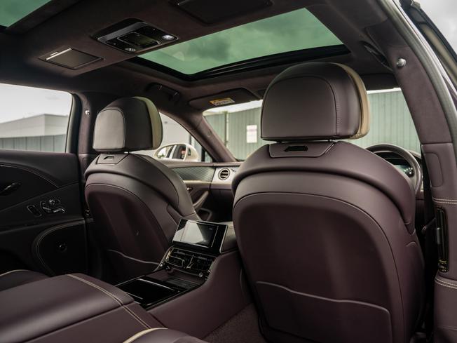 BENTLEY Flying Spur Photo 23