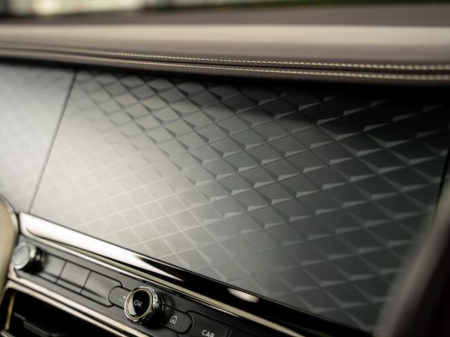 BENTLEY Flying Spur Photo 37