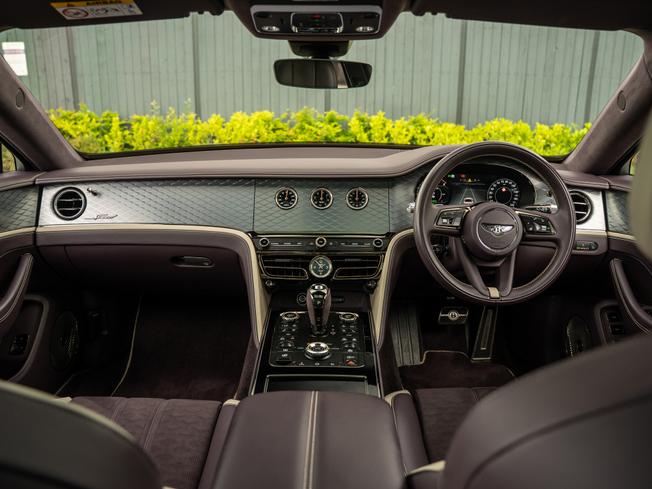 BENTLEY Flying Spur Photo 4