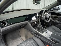 BENTLEY Flying Spur Photo 2