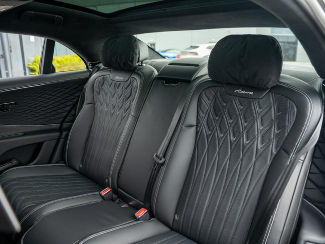 BENTLEY Flying Spur Photo 21