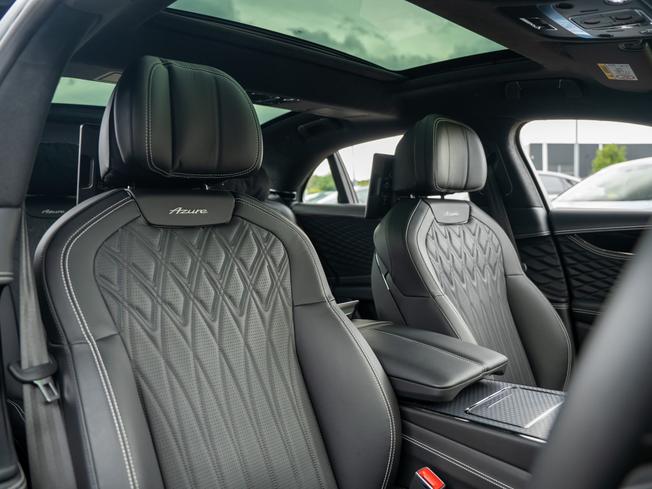 BENTLEY Flying Spur Photo 23