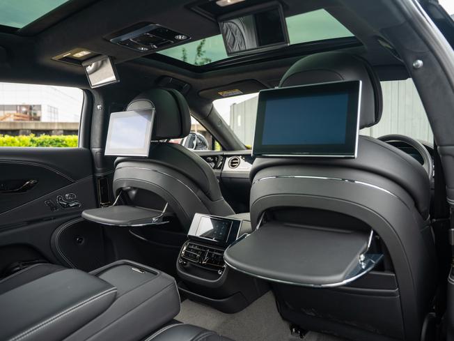BENTLEY Flying Spur Photo 24