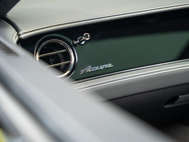 BENTLEY Flying Spur Photo 40
