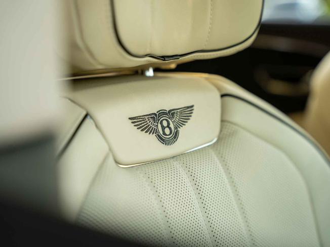 BENTLEY Flying Spur Photo 25