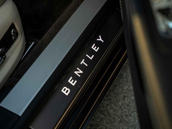 BENTLEY Flying Spur Photo 34