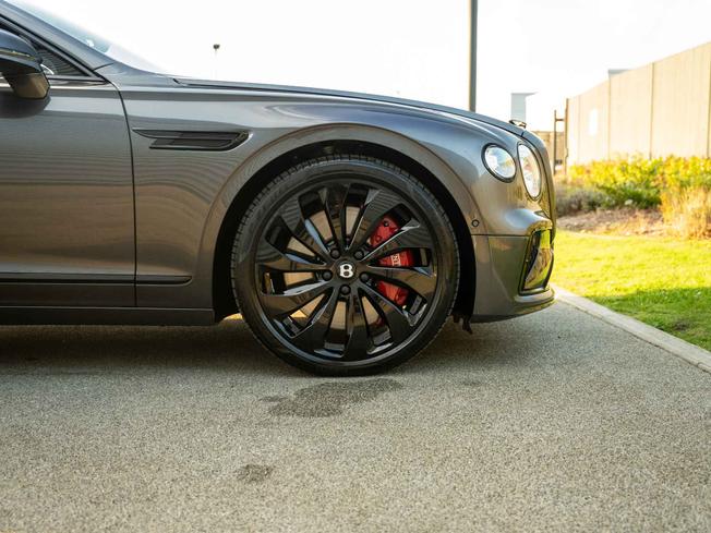 BENTLEY Flying Spur Photo 43