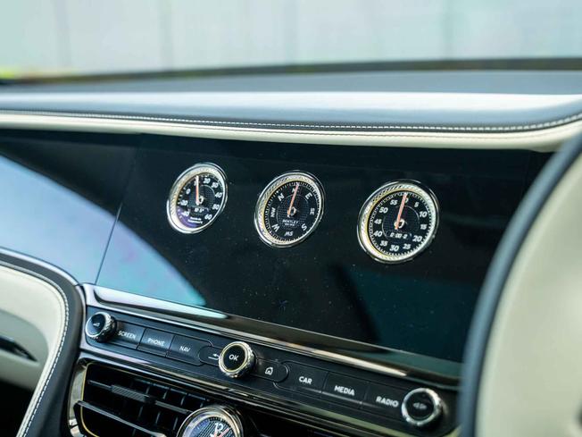 BENTLEY Flying Spur Photo 27