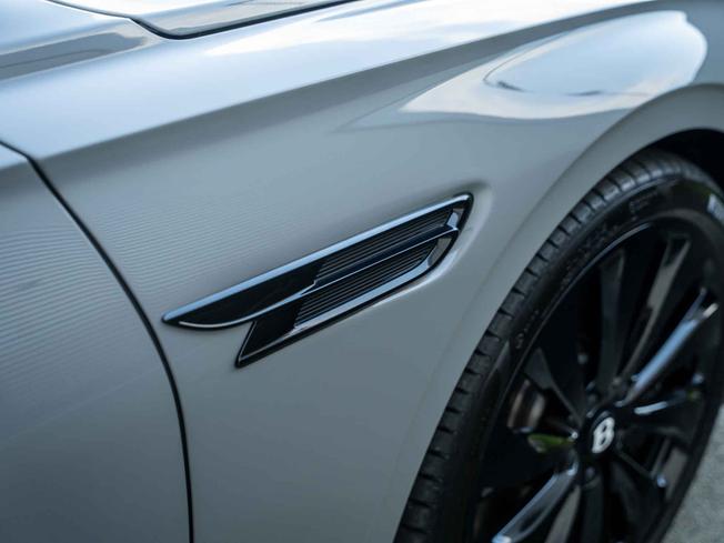 BENTLEY Flying Spur Photo 40