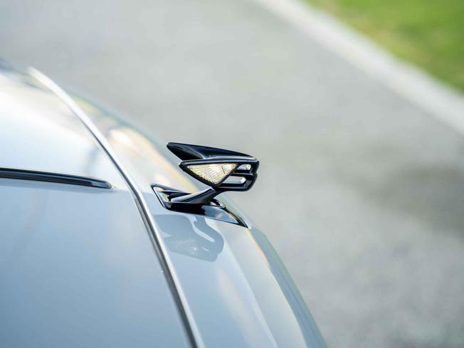 BENTLEY Flying Spur Photo 41