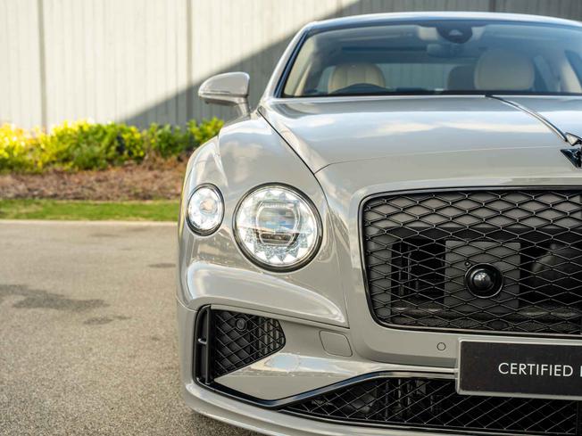 BENTLEY Flying Spur Photo 44