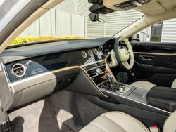 BENTLEY Flying Spur Photo 2