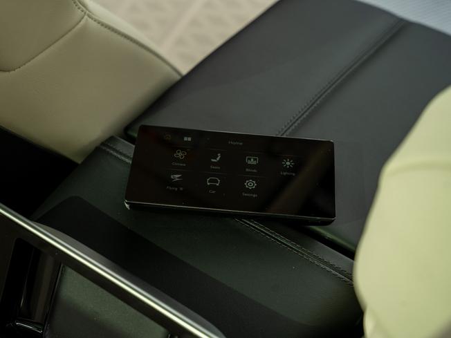 BENTLEY Flying Spur Photo 28