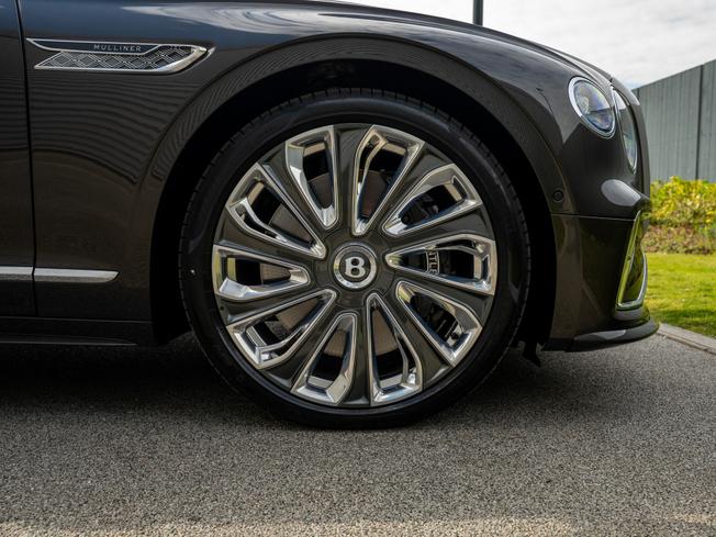 BENTLEY Flying Spur Photo 6