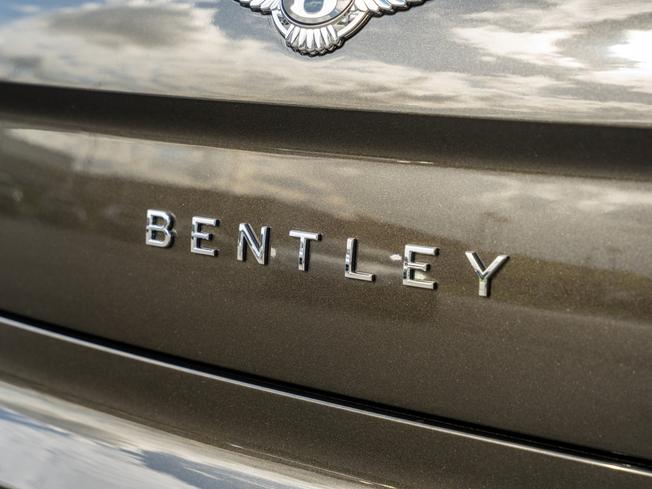 BENTLEY Flying Spur Photo 8