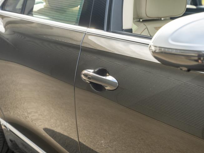 BENTLEY Flying Spur Photo 9