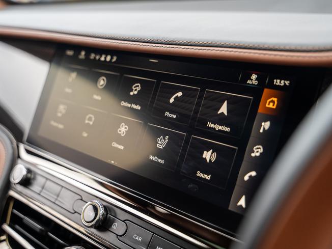Bentley Flying Spur Photo 10