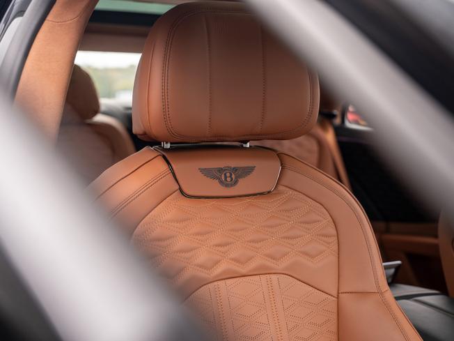 Bentley Flying Spur Photo 26