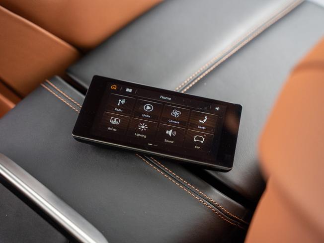 Bentley Flying Spur Photo 29